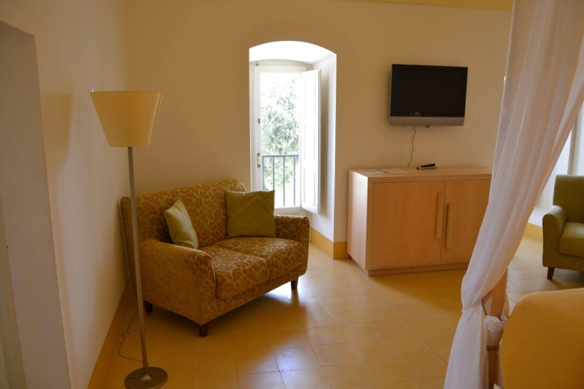 Relais Masseria Villa Cenci Чистернино Экстерьер фото