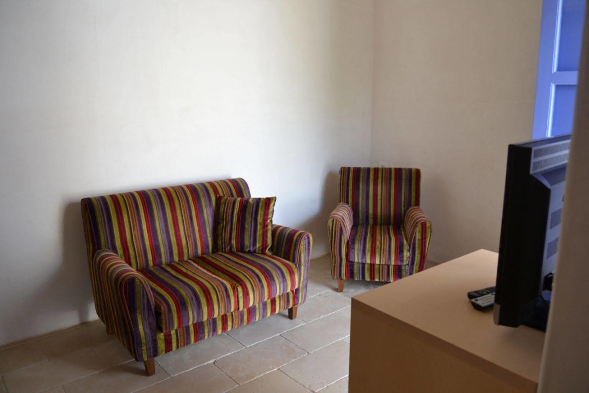 Relais Masseria Villa Cenci Чистернино Экстерьер фото