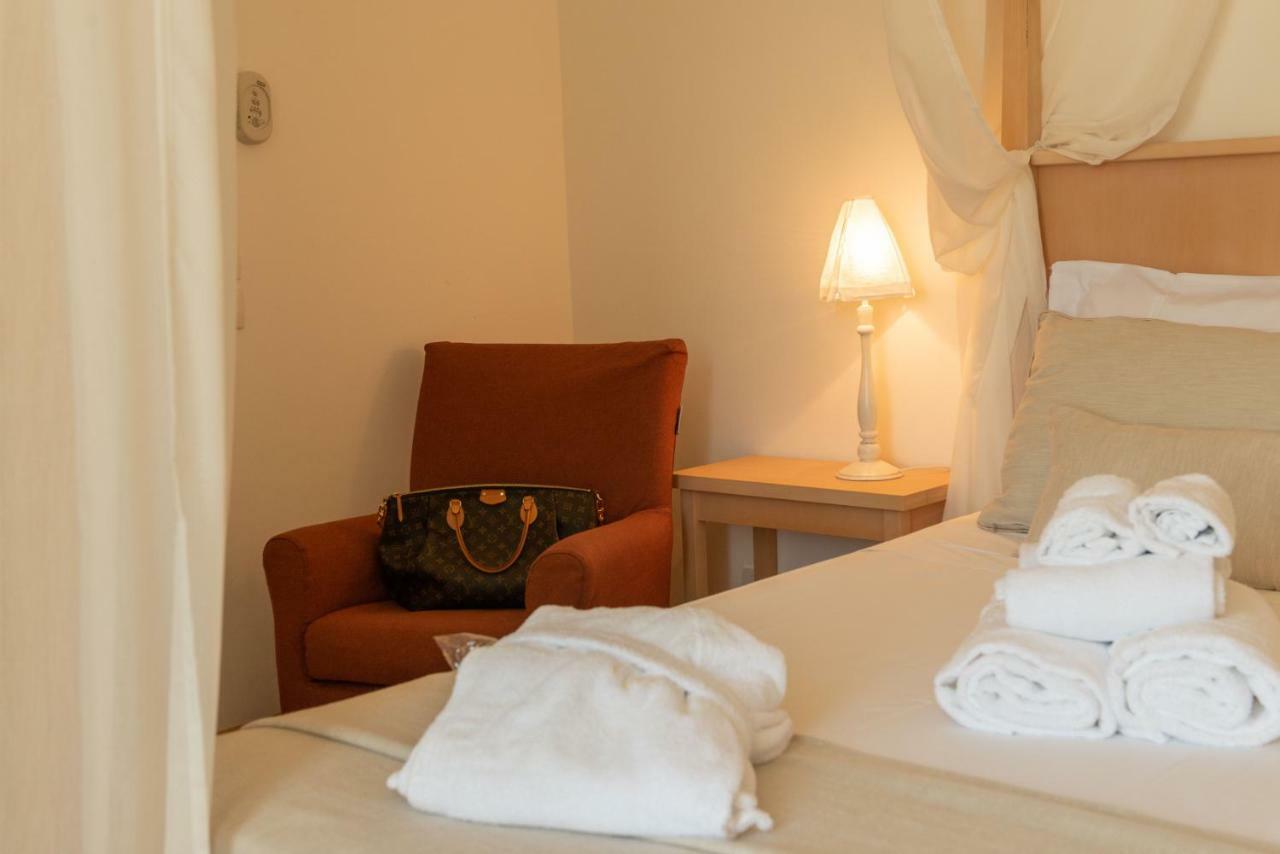 Relais Masseria Villa Cenci Чистернино Экстерьер фото