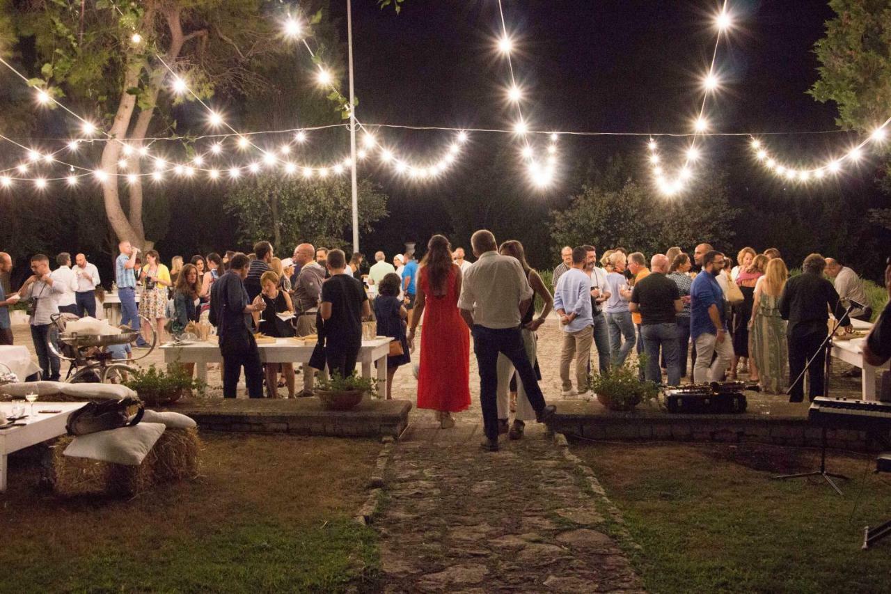 Relais Masseria Villa Cenci Чистернино Экстерьер фото